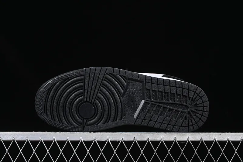 All categories Air Jordan Jordan series basketball shoes Air Jordan 1 Low Air Jordan 1 Low AJ1 Joe 1 black and white low-top cultural and leisure sports sneakers 553558-165
